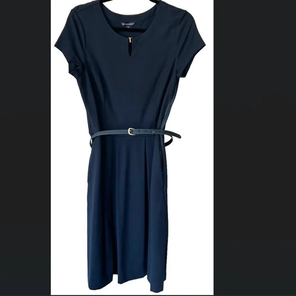 Brooks Brothers Women’s 8 Navy Belted Keyhole Ponte Sheath Dress Short Sleeve